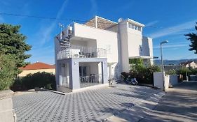 Matoc Apartments